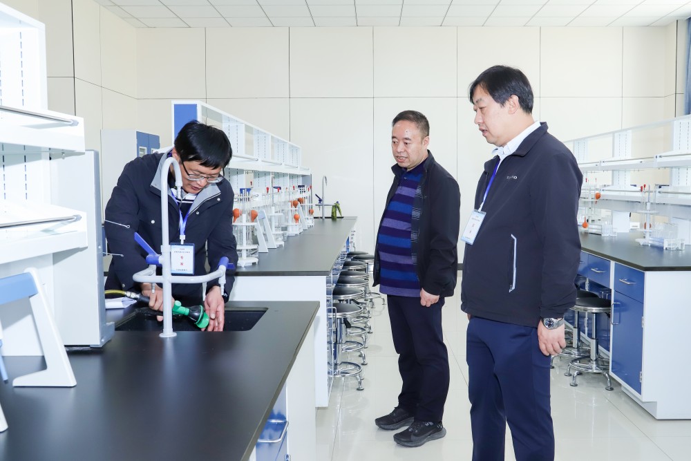 2023年5月26日 365英国上市集团官网2023年高校实验室安全现场检查首次会议 (24)(1).jpg