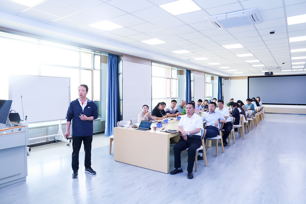 1694087303817070656.jpg 2023年9月6日 365英国上市集团官网产业学院建设工作推进会 (6)_调整大小.jpg
